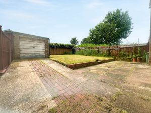 Photo 16- click for photo gallery